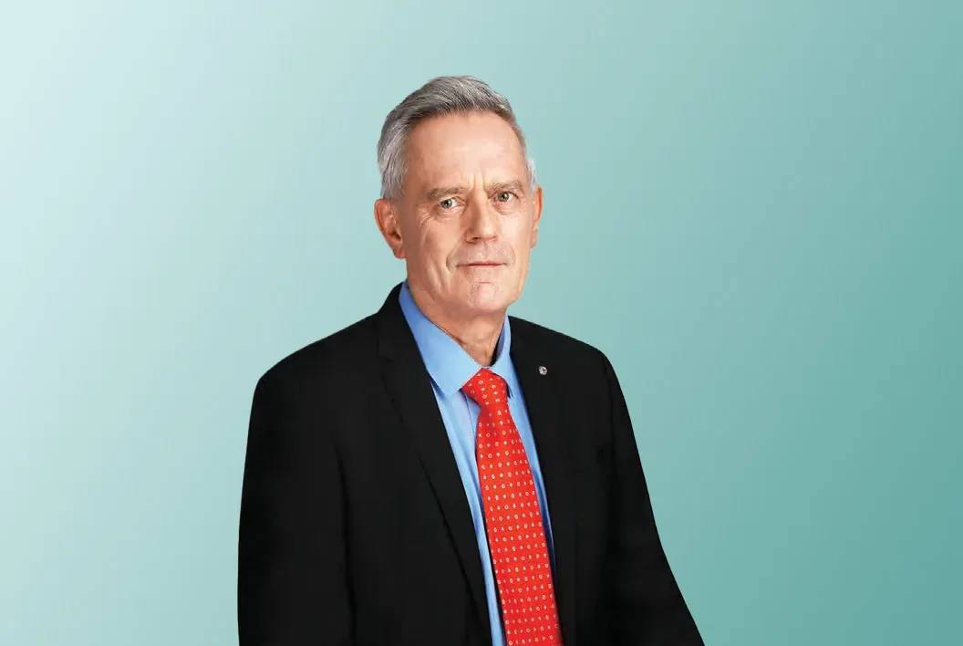 Portrait of Marc Burban for an article on catastrophe insurance and operational resilience.